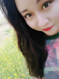 yy戴妍个人资料简介,才华横溢的年轻艺术家，揭秘她的成长之路